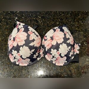Victoria’s Secret Pink Bra.